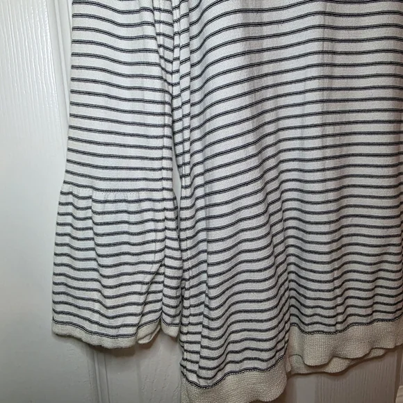 Talbots Floral Row Crewneck Stripes Embroidered Floral Sweater Women’s M Artsy - Picture 11 of 14